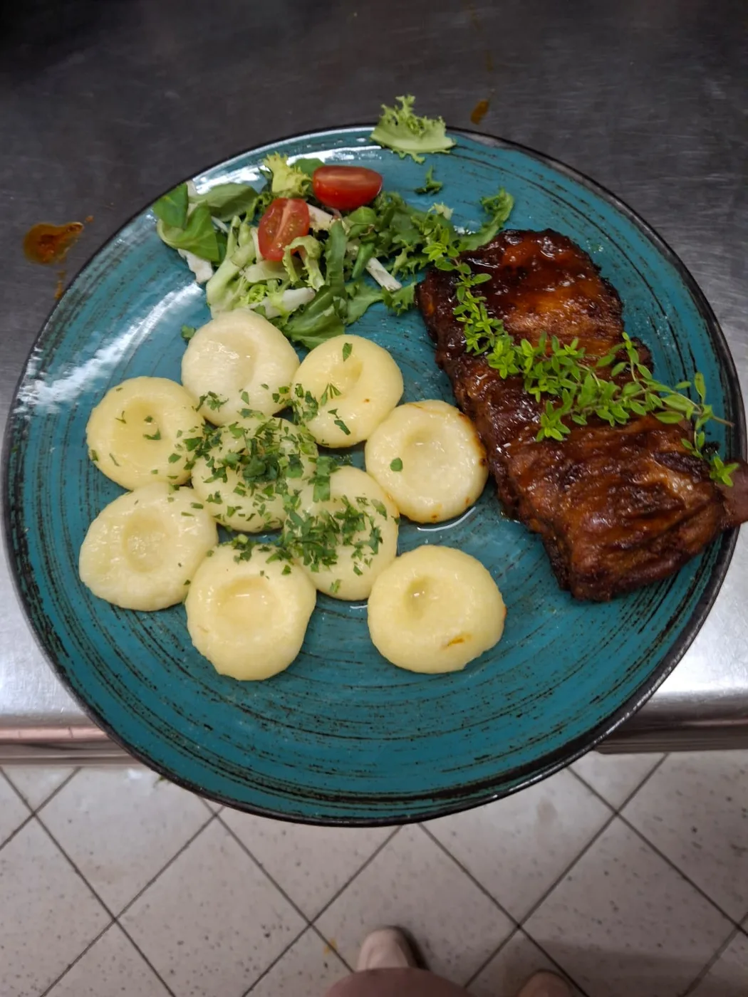 Danie mięsne z kluskami